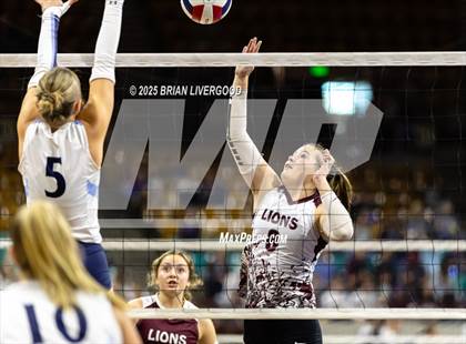 Thumbnail 1 in Swink vs. Vail Christian (CHSAA 2A Round 1) photogallery.