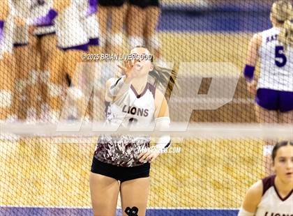 Thumbnail 1 in Swink vs. Vail Christian (CHSAA 2A Round 1) photogallery.