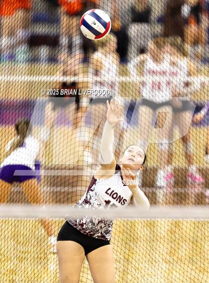 Thumbnail 3 in Swink vs. Vail Christian (CHSAA 2A Round 1) photogallery.