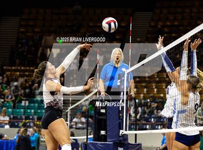 Thumbnail 2 in Swink vs. Vail Christian (CHSAA 2A Round 1) photogallery.