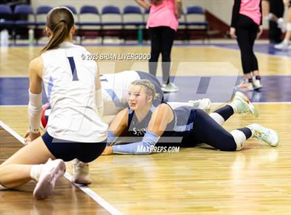 Thumbnail 3 in Swink vs. Vail Christian (CHSAA 2A Round 1) photogallery.