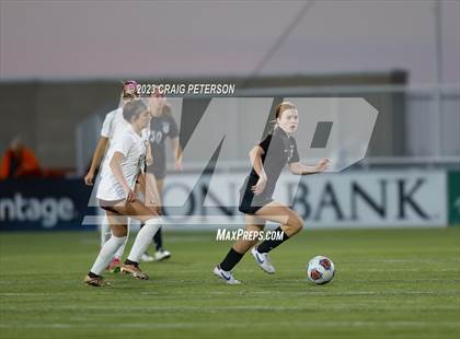 Thumbnail 2 in Maple Mountain vs. Olympus (UHSAA 5A Semifinals) photogallery.
