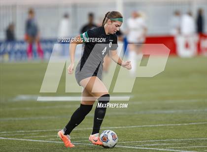 Thumbnail 1 in Maple Mountain vs. Olympus (UHSAA 5A Semifinals) photogallery.