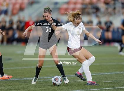 Thumbnail 1 in Maple Mountain vs. Olympus (UHSAA 5A Semifinals) photogallery.