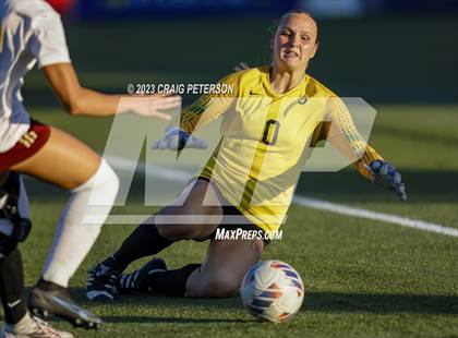 Thumbnail 1 in Maple Mountain vs. Olympus (UHSAA 5A Semifinals) photogallery.