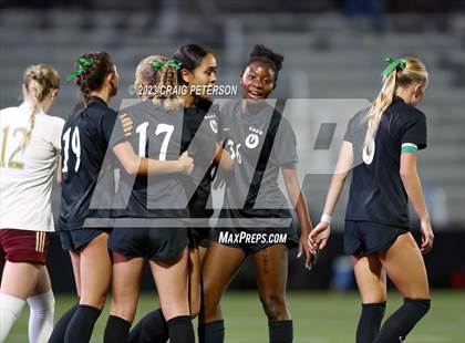 Thumbnail 3 in Maple Mountain vs. Olympus (UHSAA 5A Semifinals) photogallery.