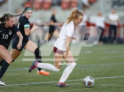 Thumbnail 3 in Maple Mountain vs. Olympus (UHSAA 5A Semifinals) photogallery.