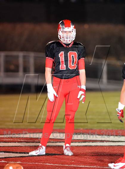 Thumbnail 2 in Farmington @ New Canaan (CIAC Class L Quarterfinal) photogallery.