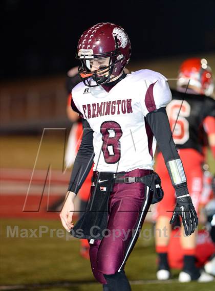 Thumbnail 2 in Farmington @ New Canaan (CIAC Class L Quarterfinal) photogallery.