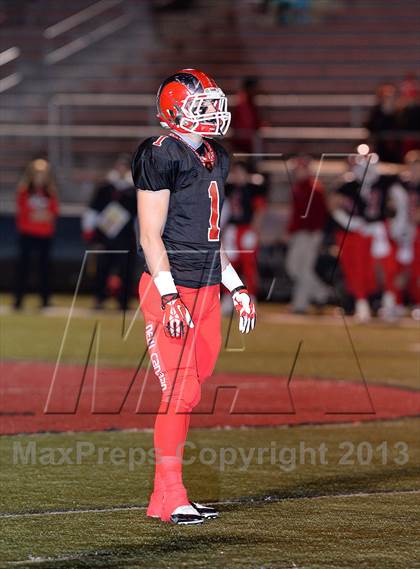 Thumbnail 3 in Farmington @ New Canaan (CIAC Class L Quarterfinal) photogallery.