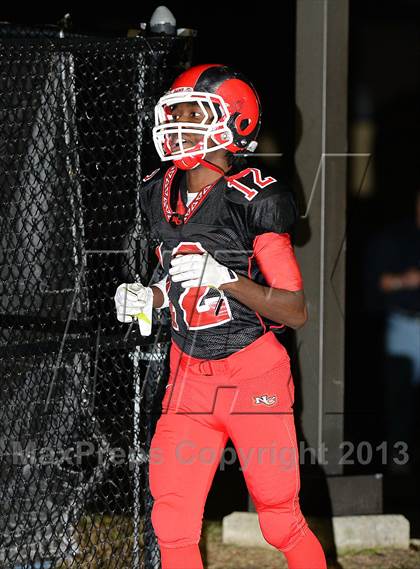 Thumbnail 2 in Farmington @ New Canaan (CIAC Class L Quarterfinal) photogallery.