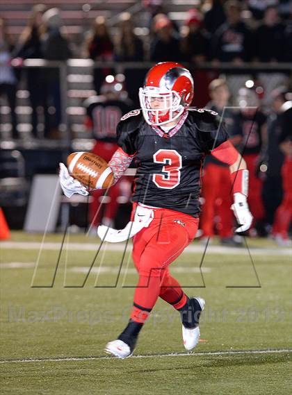 Thumbnail 3 in Farmington @ New Canaan (CIAC Class L Quarterfinal) photogallery.