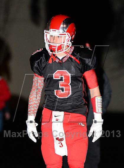 Thumbnail 3 in Farmington @ New Canaan (CIAC Class L Quarterfinal) photogallery.