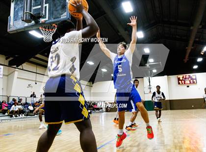 Thumbnail 3 in Wayne Preparatory Academy vs Fayetteville Christian (Veterans Showcase 2025) photogallery.