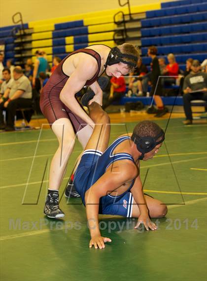 Thumbnail 1 in G.P. West/Bruin Invitational Wrestling Tournament photogallery.