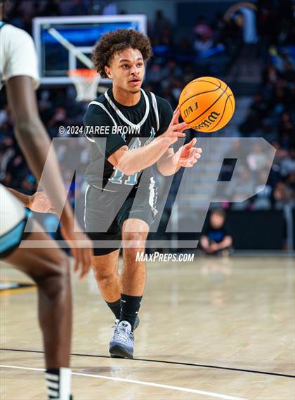 Thumbnail 2 in Woodside vs. L.C. Bird (VHSL Class 5 Final) photogallery.