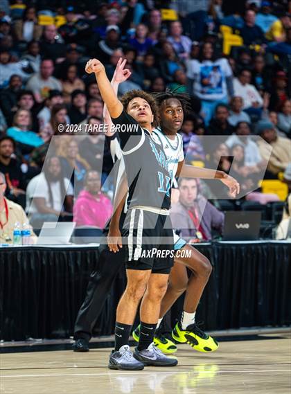 Thumbnail 1 in Woodside vs. L.C. Bird (VHSL Class 5 Final) photogallery.