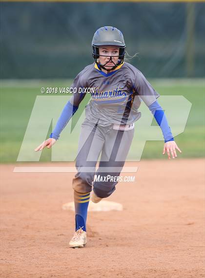 Thumbnail 2 in Sahuarita vs. Bourgade Catholic photogallery.