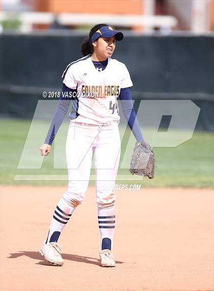 Thumbnail 3 in Sahuarita vs. Bourgade Catholic photogallery.