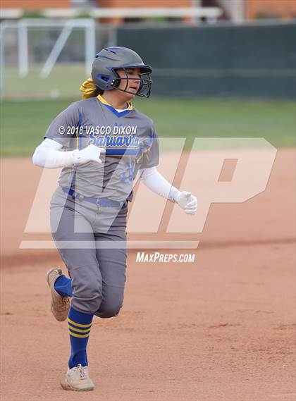 Thumbnail 3 in Sahuarita vs. Bourgade Catholic photogallery.