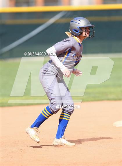 Thumbnail 2 in Sahuarita vs. Bourgade Catholic photogallery.
