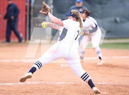 Thumbnail 3 in Sahuarita vs. Bourgade Catholic photogallery.