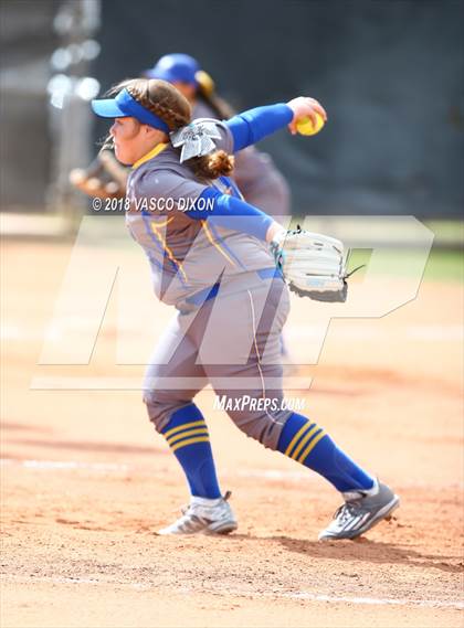 Thumbnail 1 in Sahuarita vs. Bourgade Catholic photogallery.
