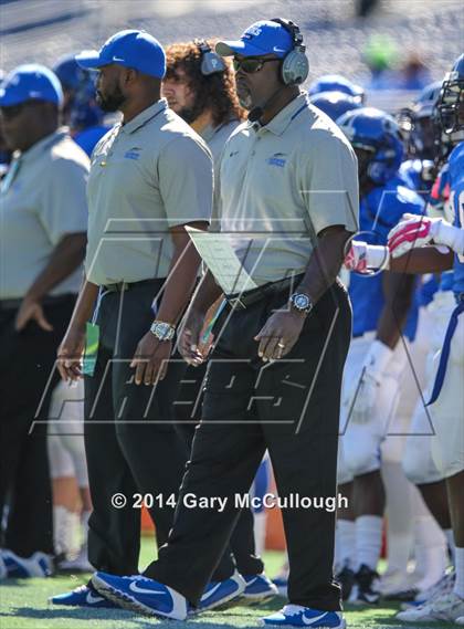Thumbnail 2 in Armwood vs. Central (FHSAA 6A Final) photogallery.
