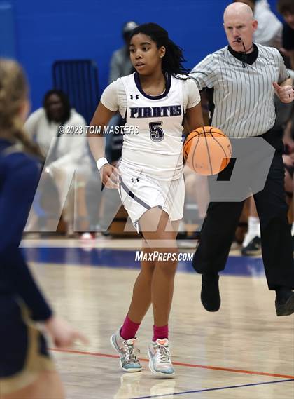Thumbnail 1 in Cuthbertson vs. Porter Ridge (NCHSAA 4A Conference Semifinal) photogallery.