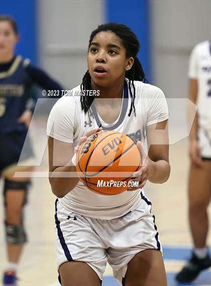 Thumbnail 3 in Cuthbertson vs. Porter Ridge (NCHSAA 4A Conference Semifinal) photogallery.