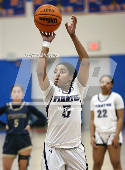 Thumbnail 1 in Cuthbertson vs. Porter Ridge (NCHSAA 4A Conference Semifinal) photogallery.