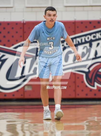 Thumbnail 2 in Mica Mountain vs Marcos de Niza (MLK Dream Classic) photogallery.