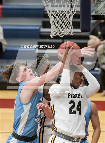 Thumbnail 3 in Mica Mountain vs Marcos de Niza (MLK Dream Classic) photogallery.
