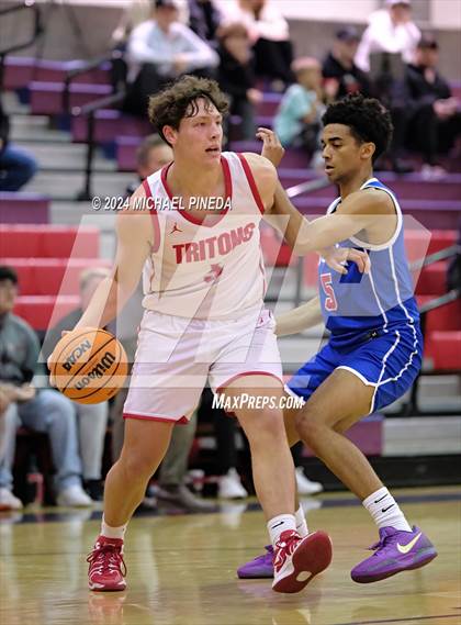 Thumbnail 3 in San Clemente vs Los Alamitos (Orange County North/South Challenge) photogallery.