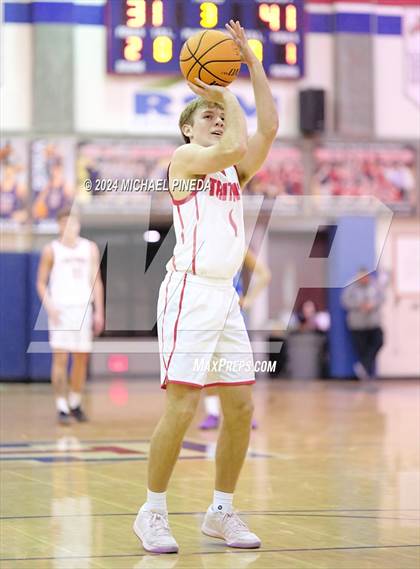 Thumbnail 2 in San Clemente vs Los Alamitos (Orange County North/South Challenge) photogallery.