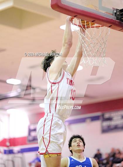 Thumbnail 1 in San Clemente vs Los Alamitos (Orange County North/South Challenge) photogallery.