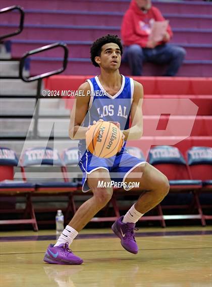 Thumbnail 3 in San Clemente vs Los Alamitos (Orange County North/South Challenge) photogallery.