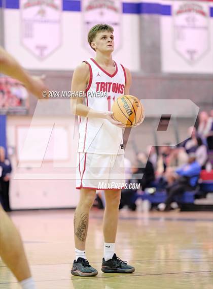 Thumbnail 2 in San Clemente vs Los Alamitos (Orange County North/South Challenge) photogallery.
