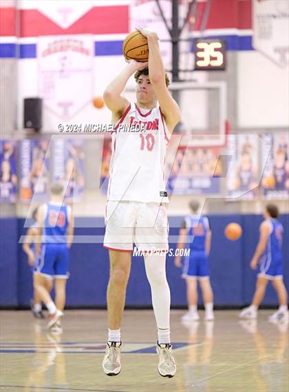 Thumbnail 1 in San Clemente vs Los Alamitos (Orange County North/South Challenge) photogallery.