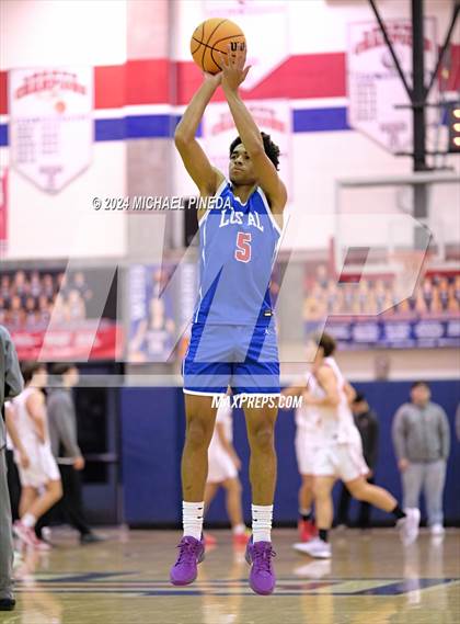 Thumbnail 2 in San Clemente vs Los Alamitos (Orange County North/South Challenge) photogallery.