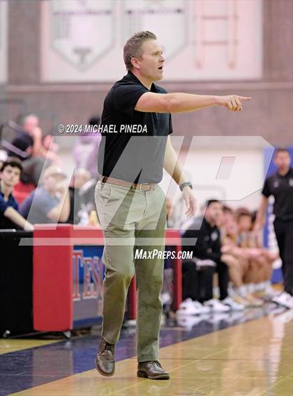 Thumbnail 3 in San Clemente vs Los Alamitos (Orange County North/South Challenge) photogallery.