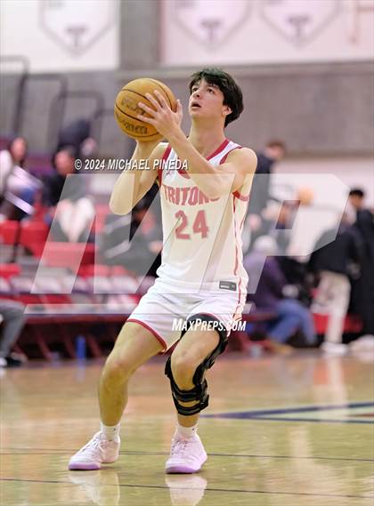 Thumbnail 2 in San Clemente vs Los Alamitos (Orange County North/South Challenge) photogallery.