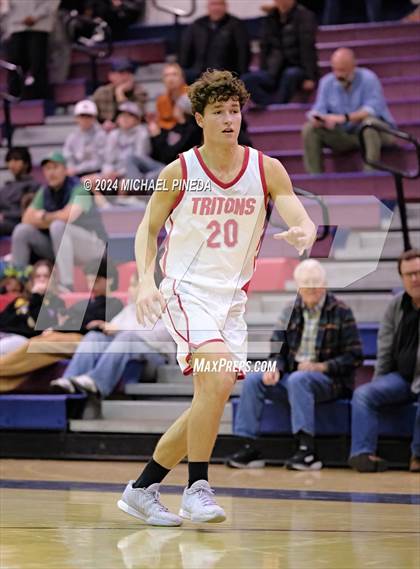 Thumbnail 2 in San Clemente vs Los Alamitos (Orange County North/South Challenge) photogallery.