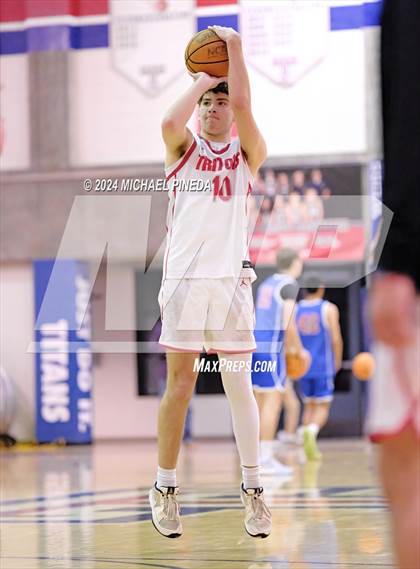 Thumbnail 3 in San Clemente vs Los Alamitos (Orange County North/South Challenge) photogallery.