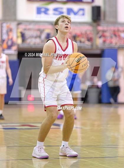 Thumbnail 3 in San Clemente vs Los Alamitos (Orange County North/South Challenge) photogallery.