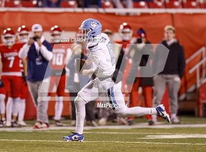 Thumbnail 3 in Sky View vs Crimson Cliffs (UHSAA 4A Semifinal) photogallery.
