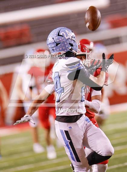 Thumbnail 3 in Sky View vs Crimson Cliffs (UHSAA 4A Semifinal) photogallery.