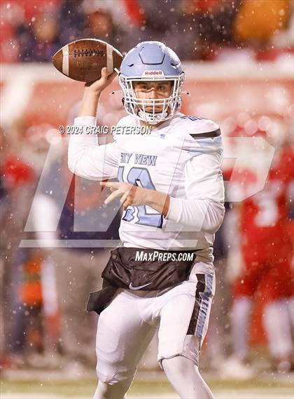 Thumbnail 2 in Sky View vs Crimson Cliffs (UHSAA 4A Semifinal) photogallery.