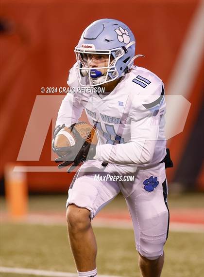 Thumbnail 2 in Sky View vs Crimson Cliffs (UHSAA 4A Semifinal) photogallery.