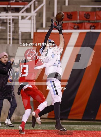 Thumbnail 3 in Sky View vs Crimson Cliffs (UHSAA 4A Semifinal) photogallery.
